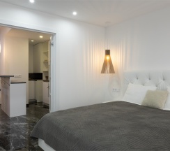 Апартаменты с балконом и видом на море в Sphera apartments by Stellar