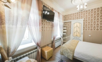 "Прованс" Стандарт первая категория в Hotel Heivic House