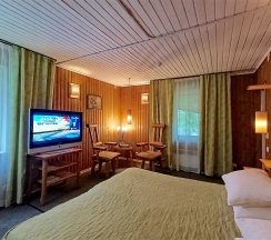 Коттедж «Падающий домик» в Vе art resort