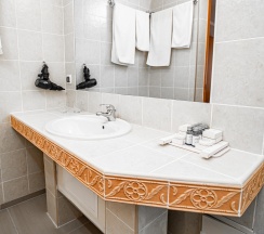 Номер люкс с 1 двуспальной кроватью в Azimut Отель Ставрополь