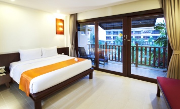 Номер Deluxe с красивым видом из окна в Arinara Beach Resort Phuket