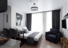 Апартаменты студия RoomyRoom Mr. Grey в Roomyroom Apartments