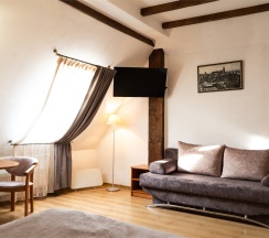 Полулюкс мансардный трехместный в Котбус