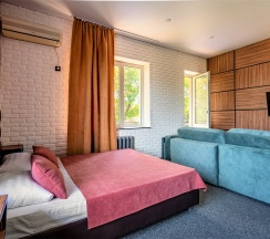 Номер-студио с видом на море в Брют