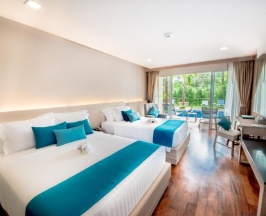 Трёхместный номер Pool Access Deluxe в Phuket Graceland Resort And Spa