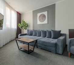 Премьер Люкс в Ramada by Wyndham Yekaterinburg Hotel&Spa