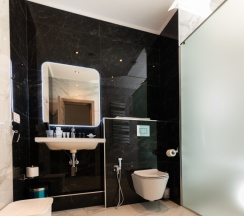 Двухместный люкс двуспальная кровать в Отель Downtown Suites Hotel Yerevan