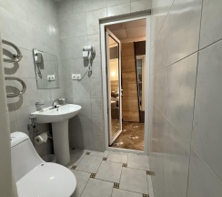 4-местная комната делюкс с балконом в Отдых.23