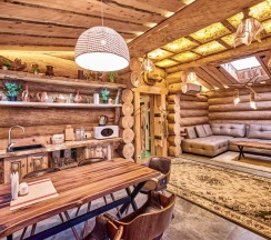 Рубленный дом из кело "Конёк-Горбунок" в Green club family