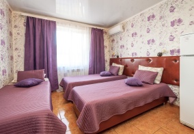 Апартаменты Апартаменты на Топольки-4, ул.Железнодорожная, 180 1 этаж, номер один. Администратор ОКСАНА в Краснодарском крае