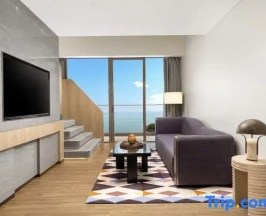Четырёхместный люкс Пентхаус с 2 комнатами с видом на океан в voco Sanya Dadonghai By IHG