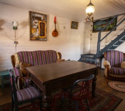 дом "У Бабушки" в Усадьба Байкалина