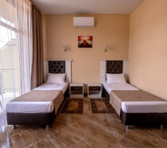 Две односпальные кровати, второй этаж в Ленивый тюлень