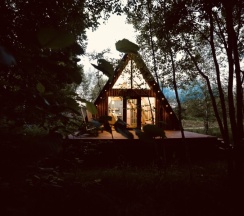 Дом Художника в Bo. Camp