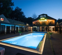 Двухместный стандарт с цельной кроватью в Лотос