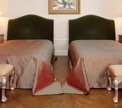 Номер Делюкс (две раздельные кровати) в Pontos Plaza