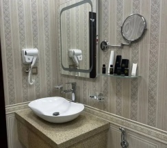 Полулюкс в Baku Hotel