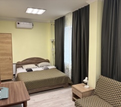 Двухместный номер категории «Делюкс» с одной двуспальной кроватью в Концерт на Таганской