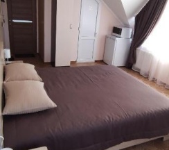Номер стандарт с 1 двуспальной кроватью в Сказка