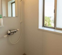 Коттедж с 4 комнатами в Cozy House A