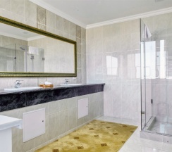 Двухместный люкс VIP двуспальная кровать в Shymkent Grand Hotel