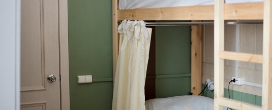 4-х местный (single bed in 4-person mixed dorm) в Старый Дворик