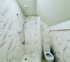 Семейный номер на мансарде в Граф