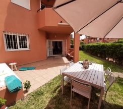 Коттедж с 4 комнатами в Manilva Beach 97