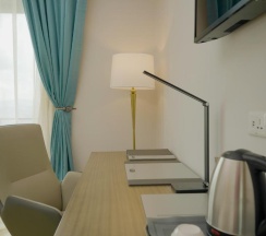 Одноместный номер Standard двуспальная кровать и односпальная кровать в Stay Easy Plus Hotel