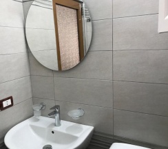 Четырёхместный номер Standard с видом на море в Hotel Erioni
