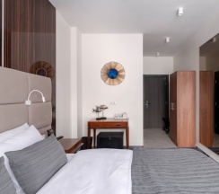 Стандарт в V Hotel&Rooftop lounge