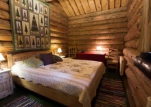 Номер стандарт Еловая изба с 1 двуспальной кроватью ( корпус Деревянный Этноотель ) в Бобровая долина