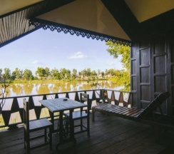 Студия с видом на озеро в Tanita Lagoon Resort