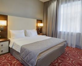 Двухместный номер Deluxe двуспальная кровать в Senator Hotel