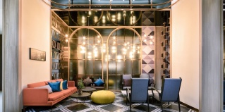 Пхра-Прадэнг: Отель Mercure Bangkok Sukhumvit 24