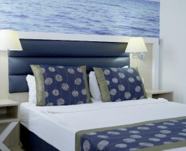 Семейный номер Standard с балконом в Club Aqua Plaza