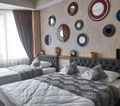 Стандартный трехместный номер (2) в July hotel