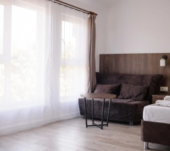 Трёхместный номер Deluxe с красивым видом из окна в Талион