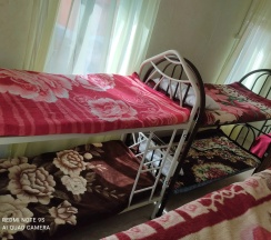 Кровать в общем номере в На Орманова