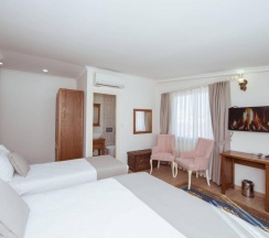 Трёхместный номер Superior в Infinity City Hotel