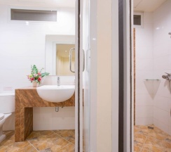 Номер Deluxe с балконом в Tharakiree Place Hotel