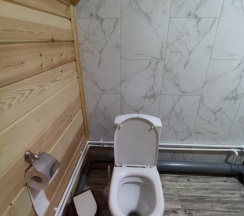 Стандартный четырехместный номер в Хала