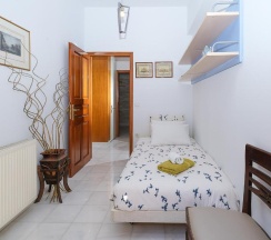 Апартаменты в Yellow Sun Marine Apt