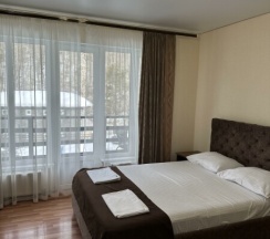 Стандартный с диваном в Green House