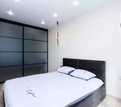Апартаменты Clever House трехкомнатные Modern( ул. Щербаковский переулок,7) в ApartKazan у Кремля