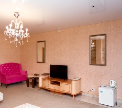 Номер VIP с 2 двуспальными кроватями в Пантера