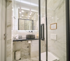 Улучшенный одноместный номер в Питер