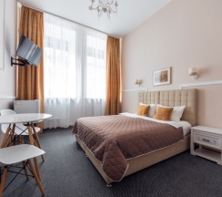 Стандартный в Искра