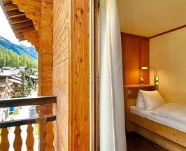 Номер Standard с балконом в Hotel Capricorn