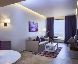 Двухместный люкс Deluxe c 1 комнатой с видом на город (двуспальная кровать) в Mercure Barsha Heights